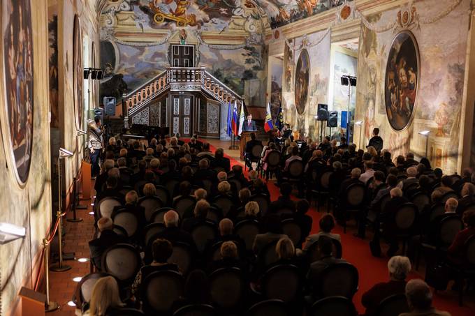 Predsednik republike na predveer dneva suverenosti na proslavi v Breicah